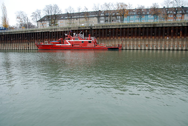 Der Rhein führt Niedrigwasser