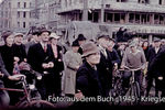 Zum Kriegsende 1945 lebten etwa 20 000 Menschen in Köln.