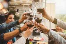 Weinfest-AdobeStock_264602708-1200.jpg