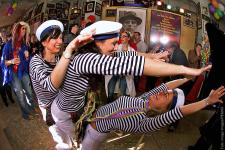karneval-kneipe_imago50386272_pemax_1200.jpg