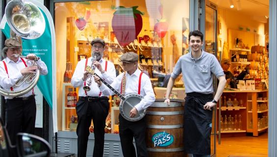 Lindenthaler_Veedelsfest.jpg Lindenthaler_Veedelsfest.jpg