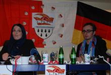 "Melek Cezmi" (links) und "Davut Yilmaz": Provokanter Spaß mit ernstem Hintergrund? Foto: Sebastian Reichert "Melek Cezmi" (links) und "Davut Yilmaz": Provokanter Spaß mit ernstem Hintergrund? Foto: Sebastian Reichert