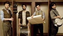 Mumford & Sons: Mit ihrem Debüt landeten sie auf Platz 1 der australischen Albumcharts. (Foto: Rebecca Miller) Mumford & Sons: Mit ihrem Debüt landeten sie auf Platz 1 der australischen Albumcharts. (Foto: Rebecca Miller)