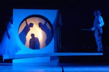 "Ombres d'espoir – Schatten der Hoffnung" – eine Koproduktion des Theaters im Bauturm mit der Compagnie Falinga aus Burkina Faso. © Gerhard Haag "Ombres d'espoir – Schatten der Hoffnung" – eine Koproduktion des Theaters im Bauturm mit der Compagnie Falinga aus Burkina Faso. © Gerhard Haag