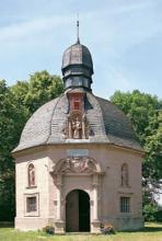 Die Antoniuskapelle: Kreuzwegkapelle von 1701 bei Dollendorf. (Foto: Eddi Meier)