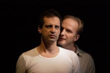 Haben sich gesucht und gefunden: Faust (Christof Hemming) und Mephisto (Andreas Spaniol). Foto: Anja Reiermann Haben sich gesucht und gefunden: Faust (Christof Hemming) und Mephisto (Andreas Spaniol). Foto: Anja Reiermann
