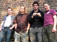 Vor ihrem Probenraum in Ehrenfeld: Die Kölner Alternative-Band Geist: Tim Born, Marc Lauber, Fares Rahmun, Oliver Rattay (v.l.n.r.). (Foto: Helmut Löwe) Vor ihrem Probenraum in Ehrenfeld: Die Kölner Alternative-Band Geist: Tim Born, Marc Lauber, Fares Rahmun, Oliver Rattay (v.l.n.r.). (Foto: Helmut Löwe)