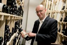 Ist selbst ein überzeugter Rieslingfan: Sebastian Georgi, Sommelier des "Georgi" im Kunibertsviertel. Ist selbst ein überzeugter Rieslingfan: Sebastian Georgi, Sommelier des "Georgi" im Kunibertsviertel.