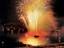 Die Kölner Lichter sind Deutschlands größtes musiksynchrones Feuerwerk. (Foto: Veranstaltungsbüro Werner Nolden) Die Kölner Lichter sind Deutschlands größtes musiksynchrones Feuerwerk. (Foto: Veranstaltungsbüro Werner Nolden)