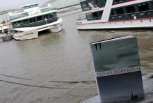 Der Rhein: verbindet die beiden städtischen "Rivalen" Köln und Düsseldorf. (Foto: Helmut Löwe)