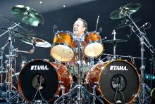 Metallica-Drummer Lars Ulrich: Besticht durch kraftvolles und akzentuiertes Schlagzeugspiel. (Foto: ddp) Metallica-Drummer Lars Ulrich: Besticht durch kraftvolles und akzentuiertes Schlagzeugspiel. (Foto: ddp)