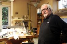 Wilhelm Nagel, der Kölner Schöpfer des DFB-Pokals, in seinem Atelier in Wesseling. (Foto: Sebastian A. Reichert) Wilhelm Nagel, der Kölner Schöpfer des DFB-Pokals, in seinem Atelier in Wesseling. (Foto: Sebastian A. Reichert)