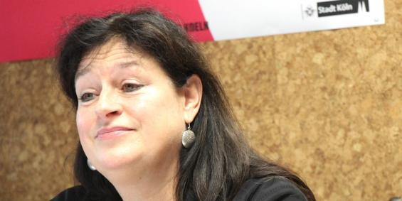 Ein „Puzzlespiel“ war die Ausarbeitung des neuen Opernspielplans für Intendantin Birgit Meyer. Foto: Jürgen Schön Ein „Puzzlespiel“ war die Ausarbeitung des neuen Opernspielplans für Intendantin Birgit Meyer. Foto: Jürgen Schön