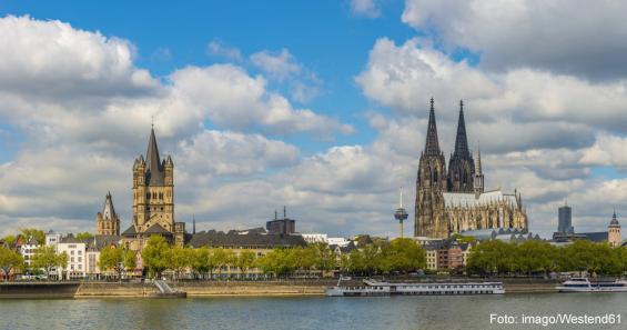 Gratis App Fuhrt Besucher Durch 00 Jahre Koln Koeln De