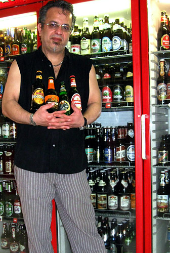 Reza Mehrawar Ist Kolns Herr Der Biere Koeln De
