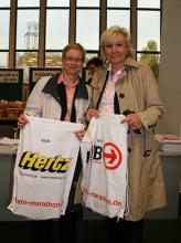 Die beiden Freundinnen Heike Richter und Britta Marquardt freuen sich auf den Halbmarathon.