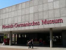 Eine Zeitreise in die Vergangenheit: Das Römisch-Germanische-Museum beherbergt Kölner Altertümer. (Foto: Helmut Löwe) Eine Zeitreise in die Vergangenheit: Das Römisch-Germanische-Museum beherbergt Kölner Altertümer. (Foto: Helmut Löwe)