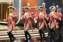 Die Kölner Rosa Funken bei ihrem Auftritt in der Samstagabendshow "Wetten dass?" im Januar 2009. (Foto: ddp) Die Kölner Rosa Funken bei ihrem Auftritt in der Samstagabendshow "Wetten dass?" im Januar 2009. (Foto: ddp)
