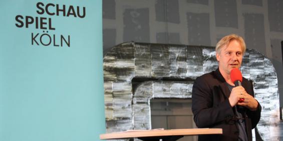 Schauspiel-Intendant Stefan Bachmann kündigte den Verbleib der Inszenierungen im Mülheimer Depot für die kommenden drei Spielzeiten an. Foto: T. Dahl Schauspiel-Intendant Stefan Bachmann kündigte den Verbleib der Inszenierungen im Mülheimer Depot für die kommenden drei Spielzeiten an. Foto: T. Dahl