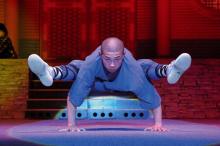 Perfektionierte Akrobatik zeigen die Kampfmönche bei "Die Rückkehr der Shaolin" am 11. März (Foto: ProTicket Management) Perfektionierte Akrobatik zeigen die Kampfmönche bei "Die Rückkehr der Shaolin" am 11. März (Foto: ProTicket Management)