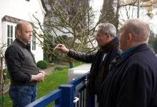 Robert Gallinowski als Karg (v.l.), Klaus J. Behrendt als Ballauf und Dietmar Baer als Schenk in dem WDR-Tatort "Keine Polizei" von Kaspar Heidelbach. Foto: WDR/Uwe Stratmann/dapd Robert Gallinowski als Karg (v.l.), Klaus J. Behrendt als Ballauf und Dietmar Baer als Schenk in dem WDR-Tatort "Keine Polizei" von Kaspar Heidelbach. Foto: WDR/Uwe Stratmann/dapd