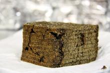 Knallhart, herzhaft-würzig und vor allem seit Generationen lecker: das bekannteste Schwarzbrot Kölns aus der Bäckerei Zimmermann (Foto: Sebastian A. Reichert) Knallhart, herzhaft-würzig und vor allem seit Generationen lecker: das bekannteste Schwarzbrot Kölns aus der Bäckerei Zimmermann (Foto: Sebastian A. Reichert)