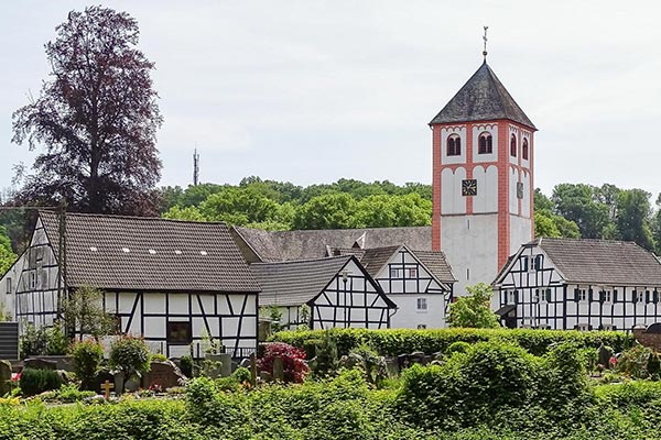 burscheid-odenthal-st-pankratius-600x400.jpg