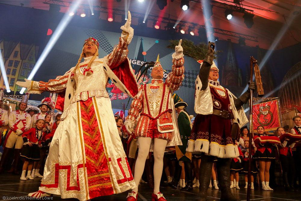 Weiberfastnacht Beim Fest In Blau Philipp Appsolut Jeck