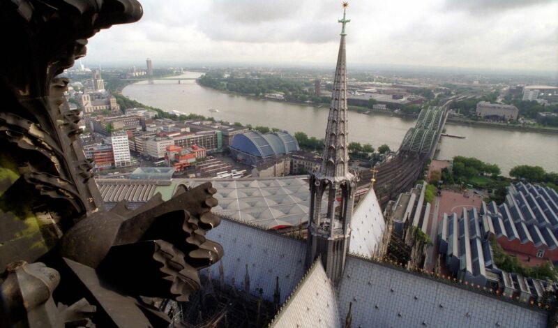 Blick vom Dach des Kölner Doms.