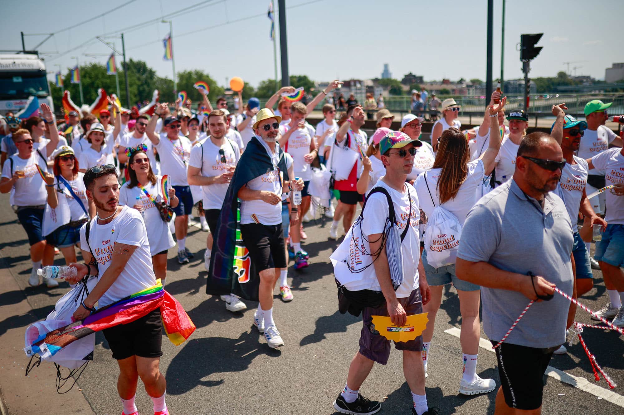  Die Kölner CSD-Parade 2023 in Bildern Illustration 