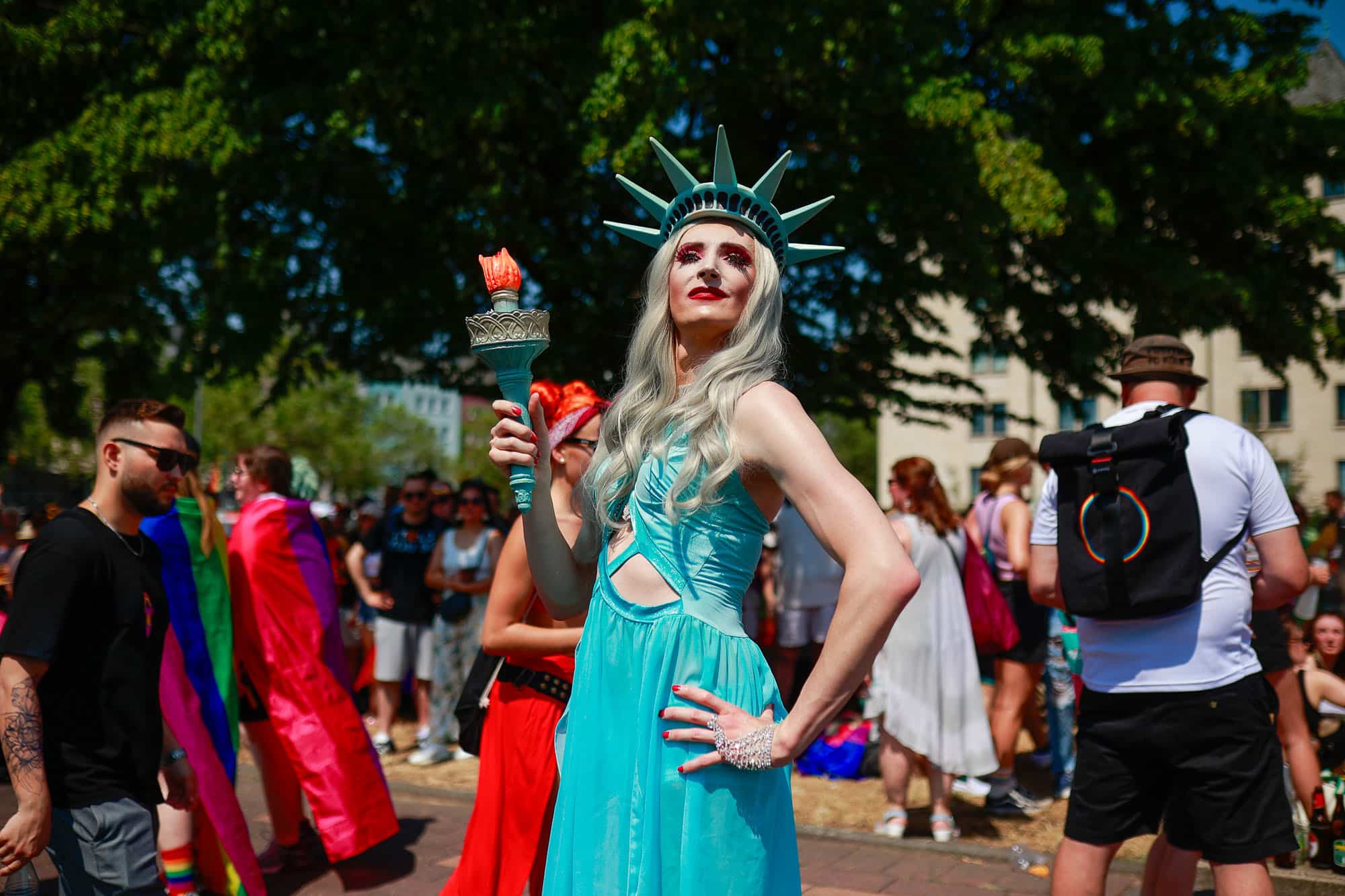  Die Kölner CSD-Parade 2023 in Bildern Illustration 
