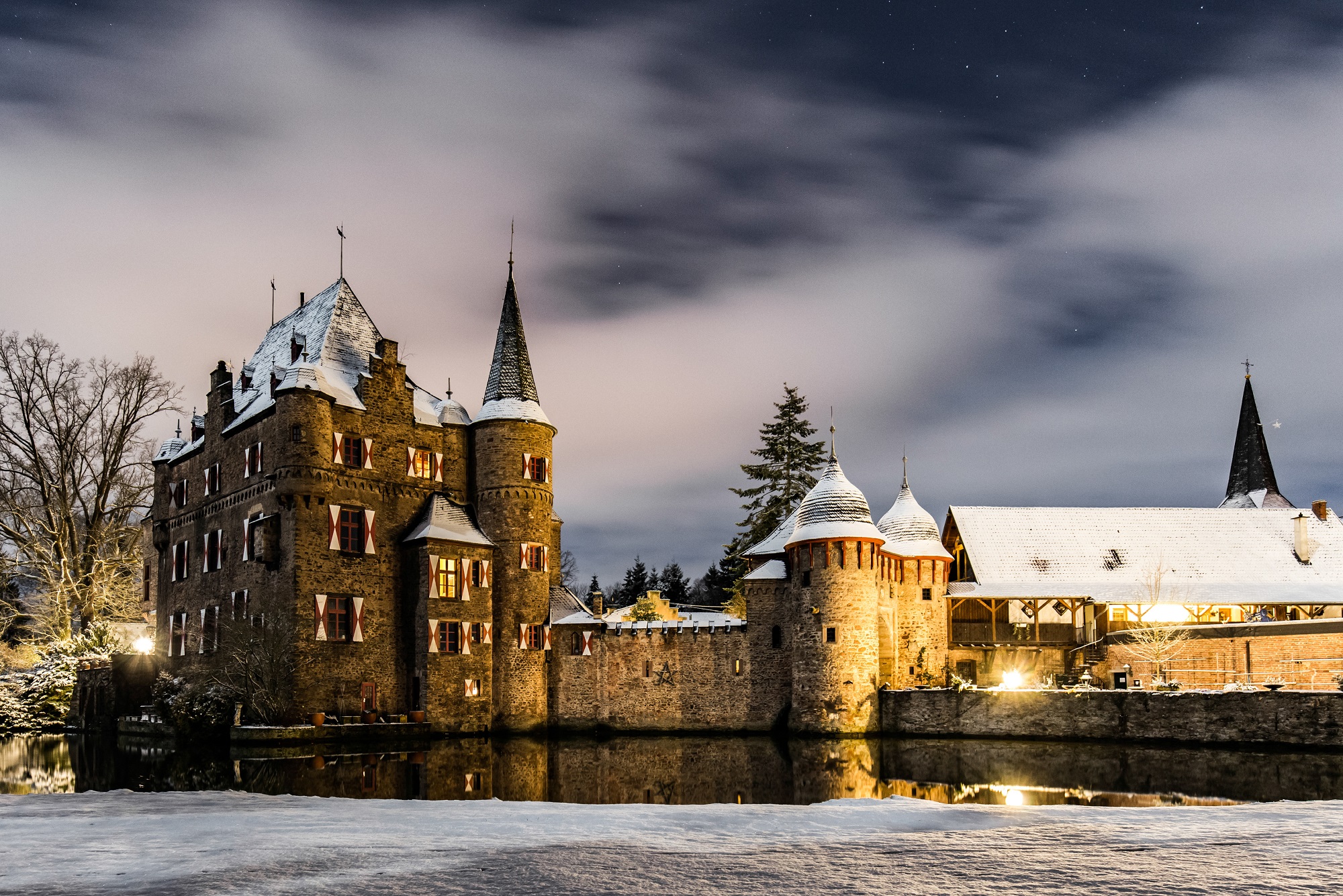 Burg Satzvey im Winter