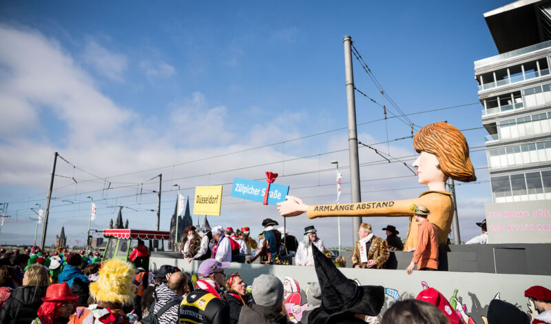 Rosenmontagszug Köln 2023