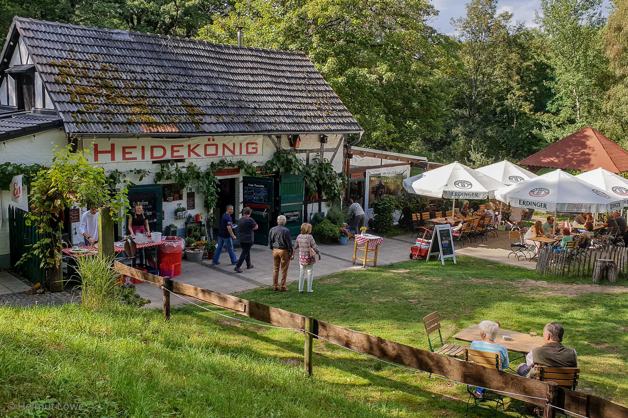 Das Ausflugslokal Heidekönig in der Wahner Heide im Sommer.