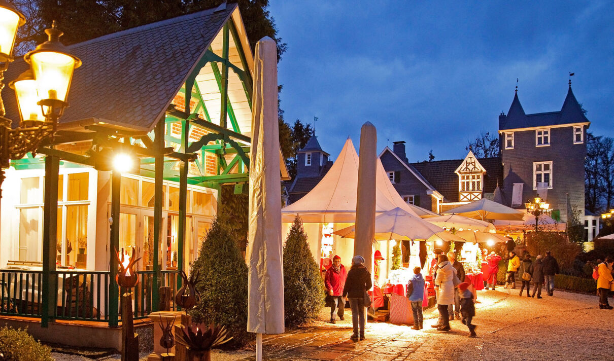 Weihnachtsmarkt auf Schloss Grünewald bei Solingen
