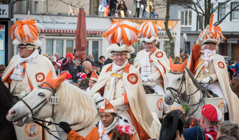 Teilnehmer beim Karnevalsumzug Nippes