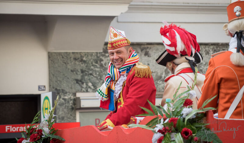 Teilnehmer beim Karnevalsumzug Nippes