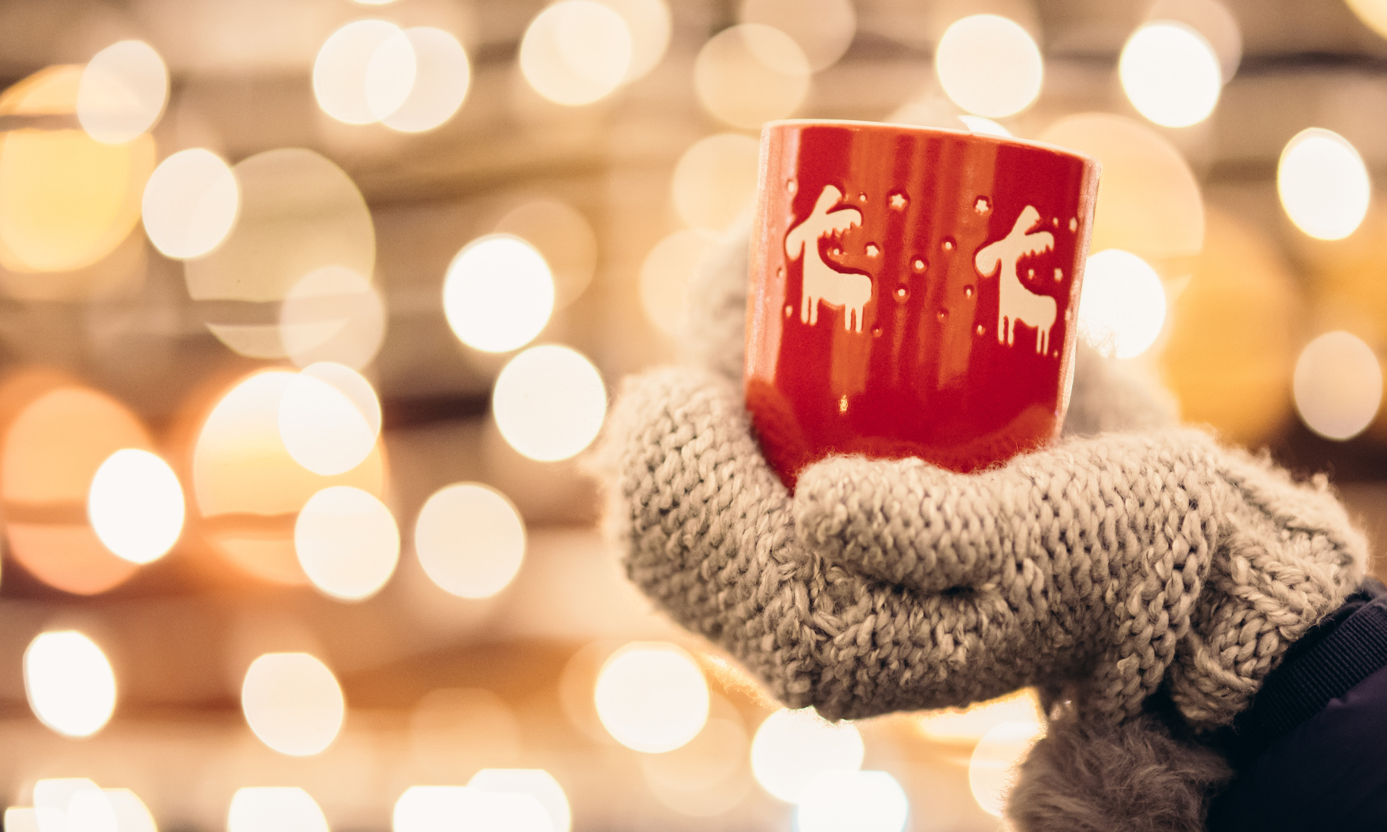 Weihnachtslichter und Glühwein