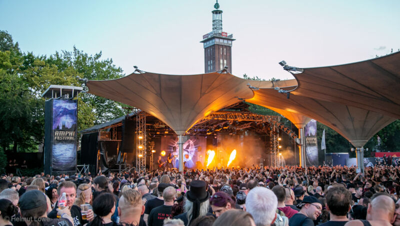 Der Tanzbrunnen während des Amphi-Festivals
