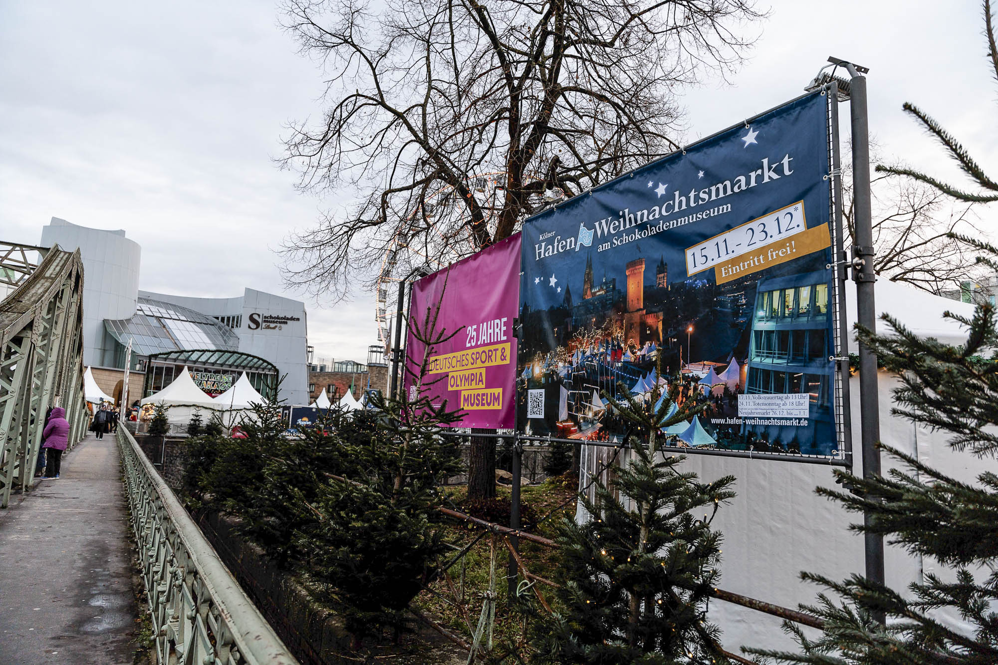 Hafenweihnachtsmarkt am Kölner Schokoladenmuseum