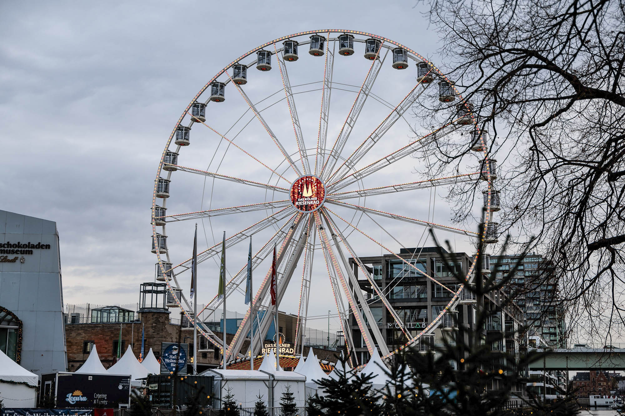 Hafenweihnachtsmarkt am Kölner Schokoladenmuseum