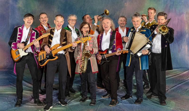 Die Musiker von Köbes Underground, der Hausband der Stunksitzung