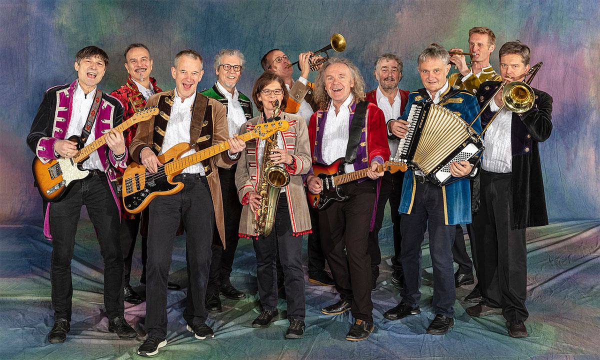 Die Musiker von Köbes Underground, der Hausband der Stunksitzung