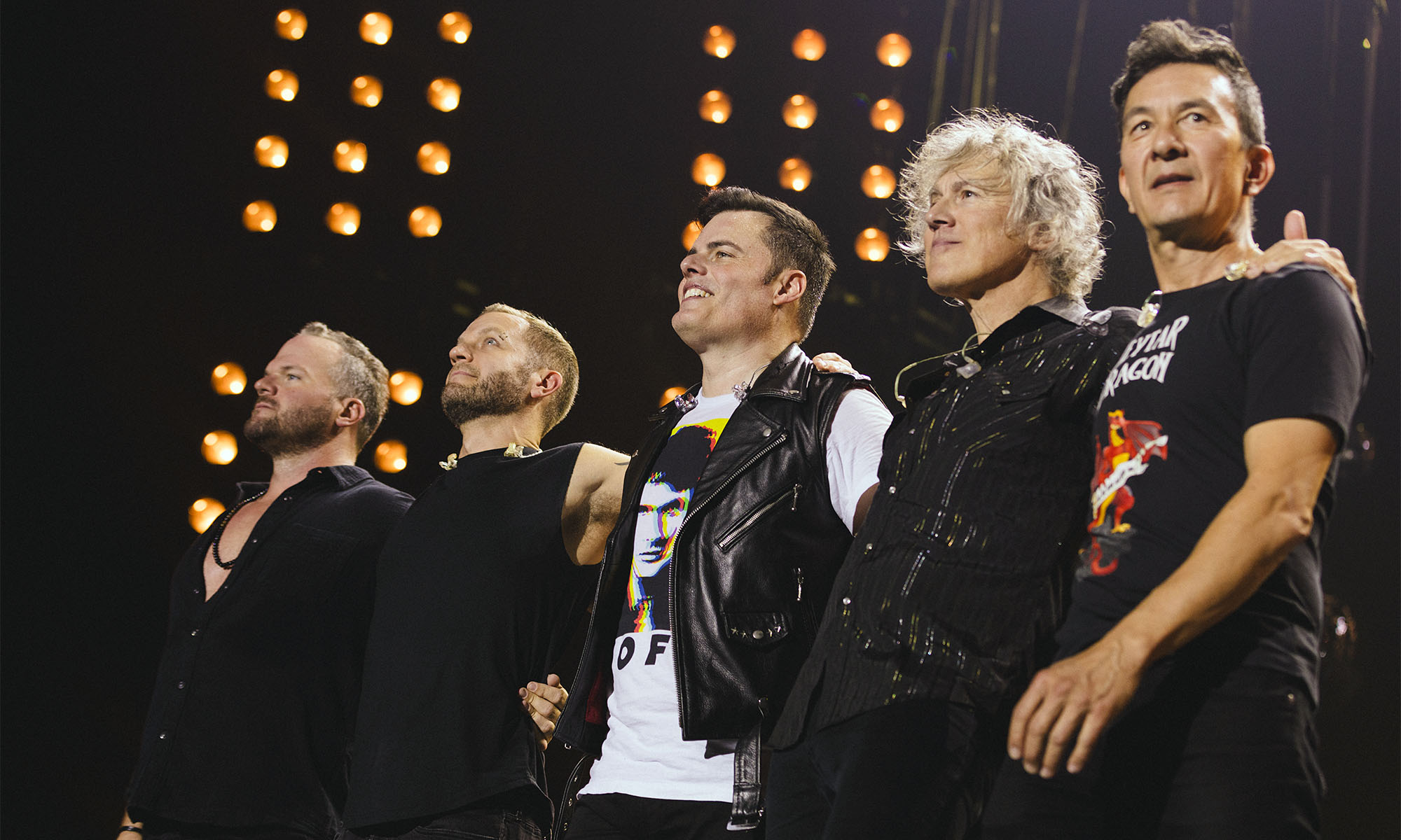 Musiker von One Vision of Queen featuring Marc Martel.