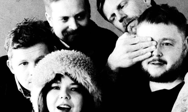 Die Musiker der isländischen Folk-Rock-Band Of Monsters and Men