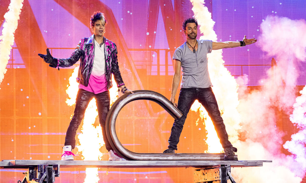 Die Zauberkünstler Ehrlich Brothers präsentieren einen ihrer Zaubertricks