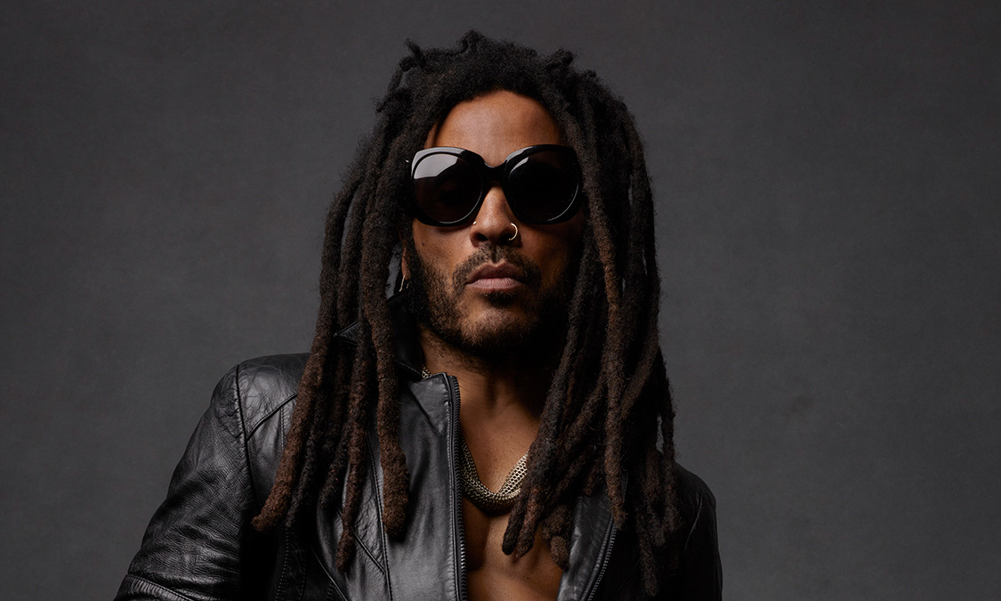 Der Musiker Lenny Kravitz mit Sonnenbrille.