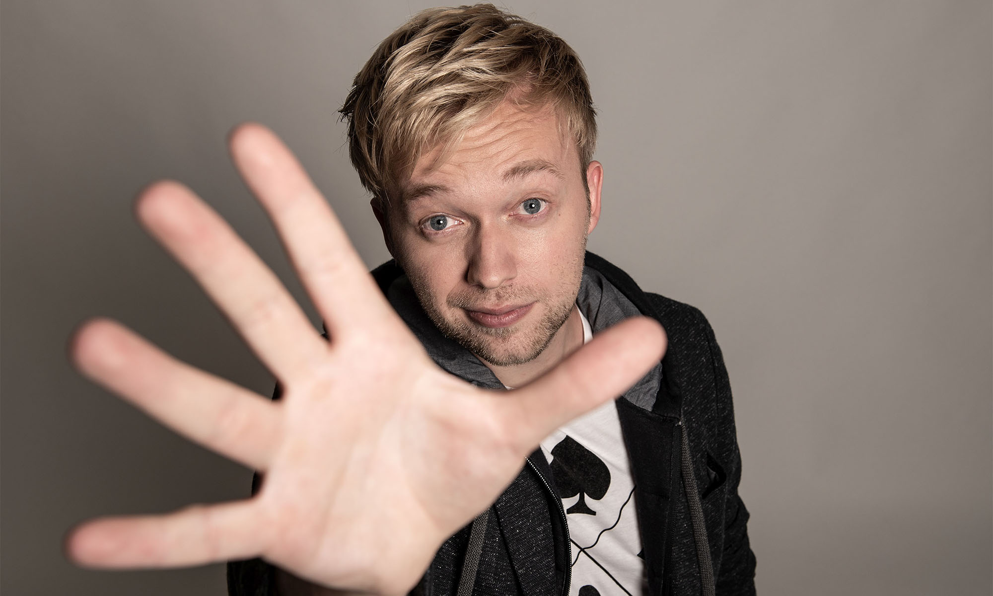 Der Zauberkünstler und Komödiant Marc Weide.