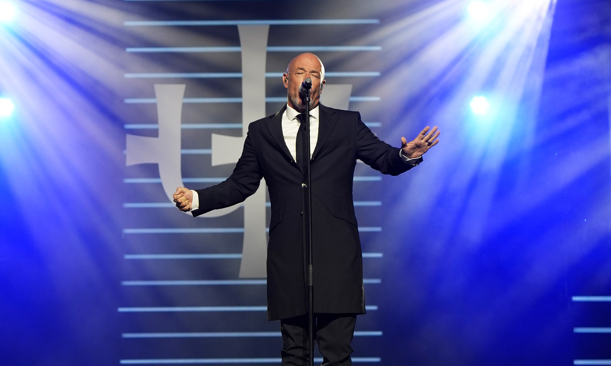 Der Graf, Sänger und Fontmann von Unheilig, in einem Konzert im Jahre 2026
