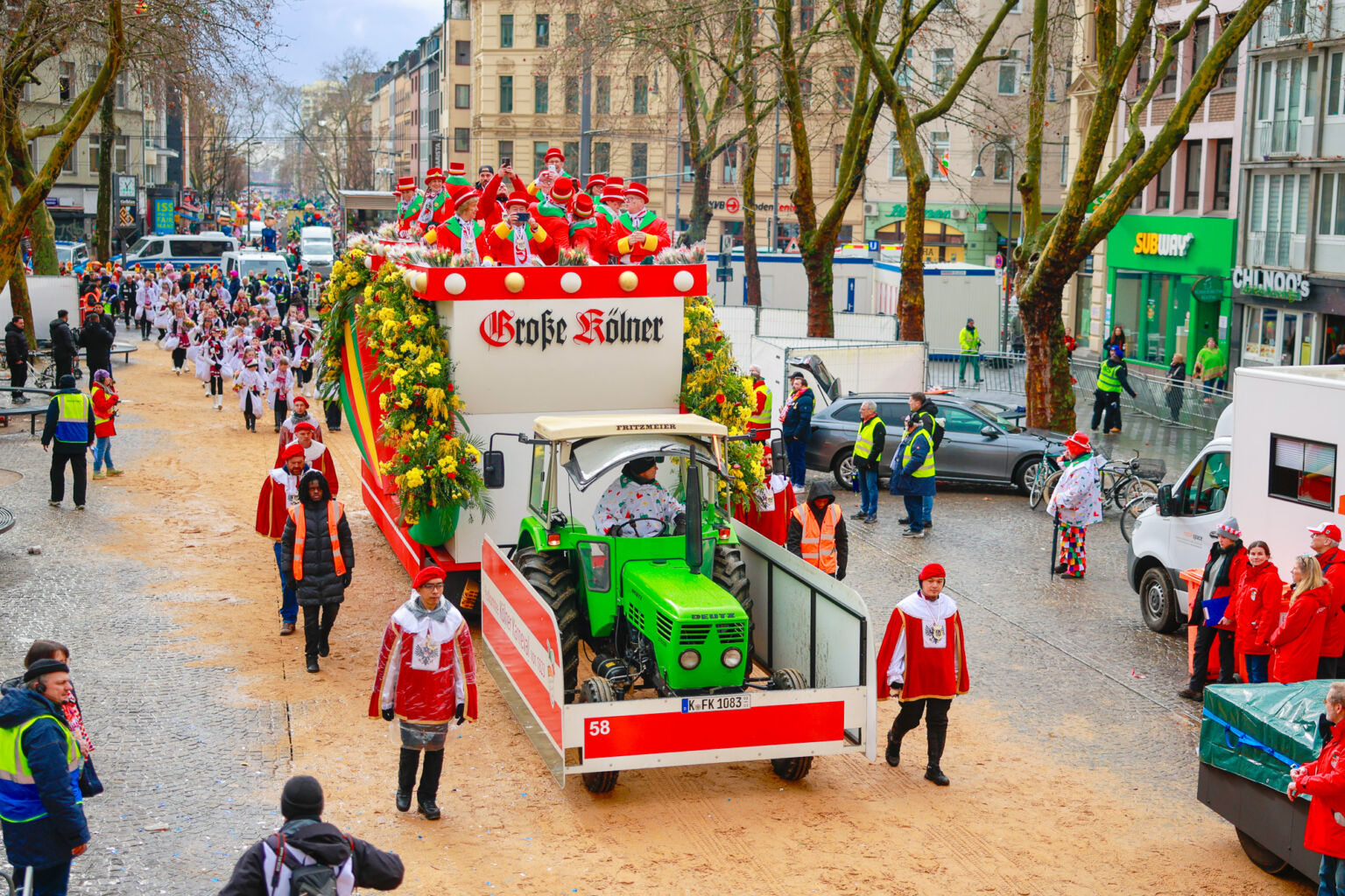 Karneval Köln: So läuft der Rosenmontagszug 2026